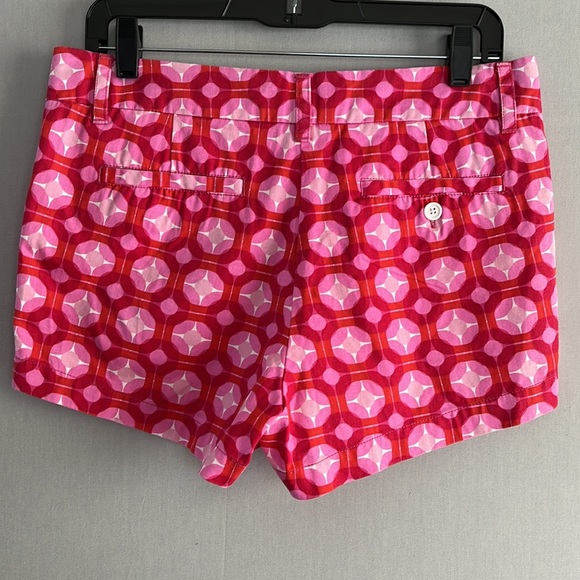 NWT Macbeth Collection Pink Red Geo Print SHORTS Women's Size M Casual Summer. - Picture 2 of 11